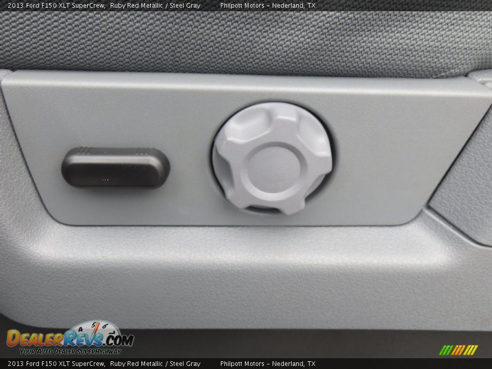 2013 Ford F150 XLT SuperCrew Ruby Red Metallic / Steel Gray Photo #32