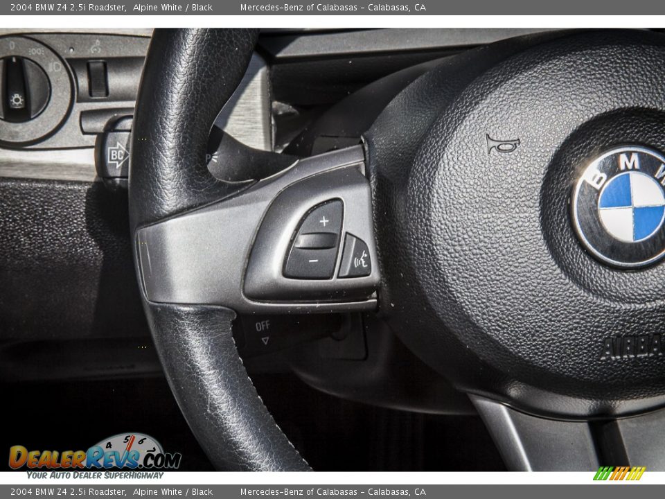 Controls of 2004 BMW Z4 2.5i Roadster Photo #16