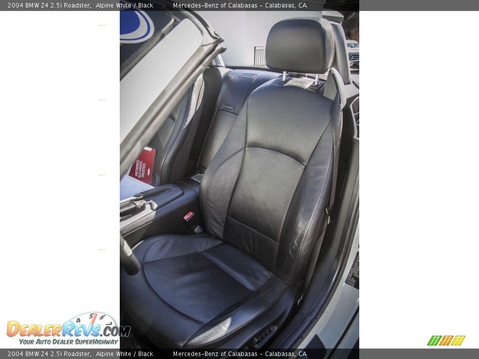 Front Seat of 2004 BMW Z4 2.5i Roadster Photo #20