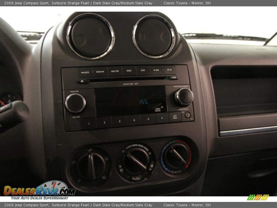 2009 Jeep Compass Sport Sunburst Orange Pearl / Dark Slate Gray/Medium Slate Gray Photo #8