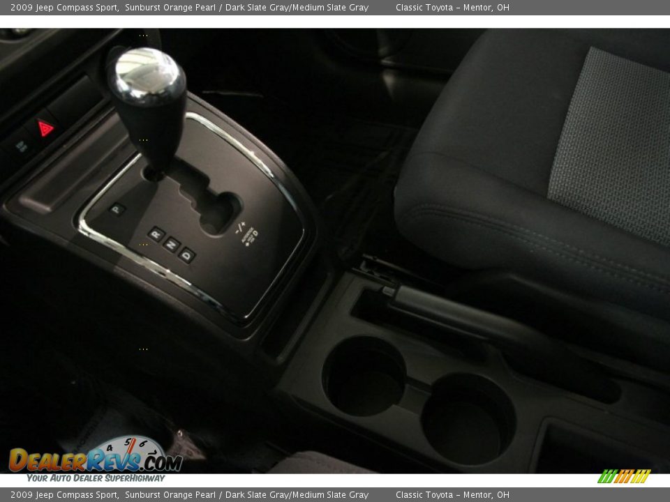 2009 Jeep Compass Sport Sunburst Orange Pearl / Dark Slate Gray/Medium Slate Gray Photo #9