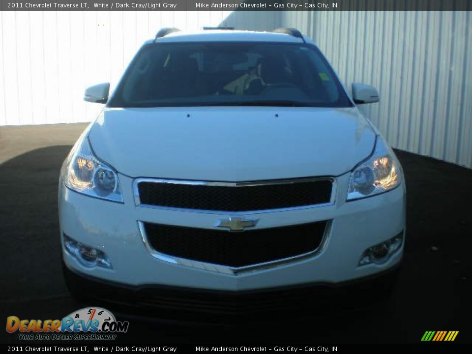 2011 Chevrolet Traverse LT White / Dark Gray/Light Gray Photo #3