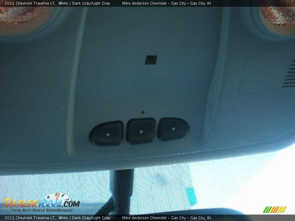 2011 Chevrolet Traverse LT White / Dark Gray/Light Gray Photo #19
