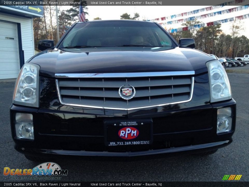 2005 Cadillac SRX V6 Black Raven / Light Neutral Photo #2