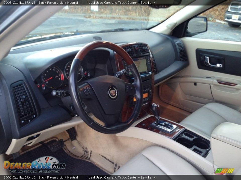 2005 Cadillac SRX V6 Black Raven / Light Neutral Photo #23