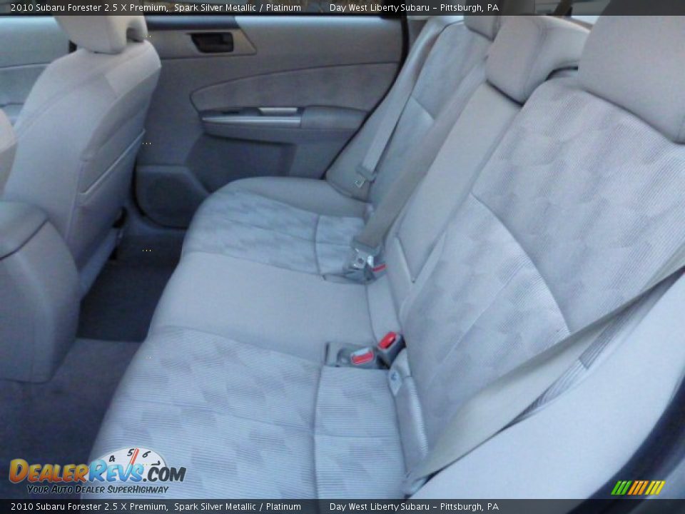 2010 Subaru Forester 2.5 X Premium Spark Silver Metallic / Platinum Photo #11