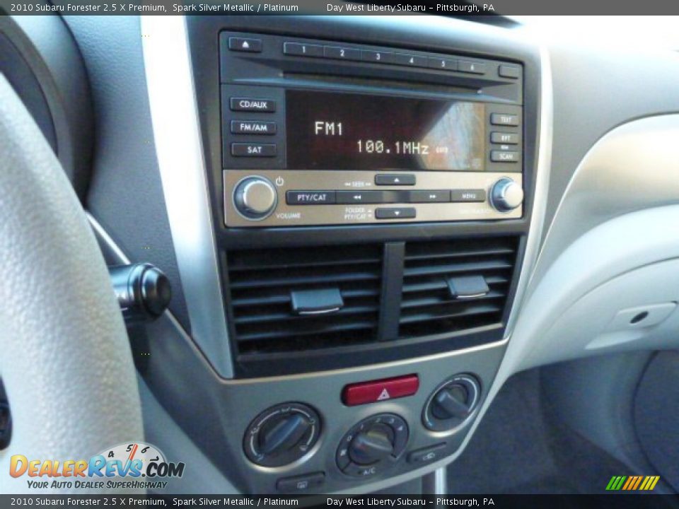 2010 Subaru Forester 2.5 X Premium Spark Silver Metallic / Platinum Photo #19