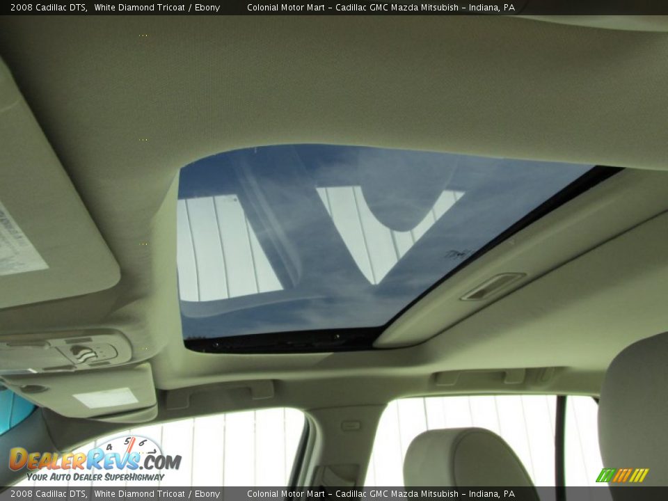 2008 Cadillac DTS White Diamond Tricoat / Ebony Photo #12