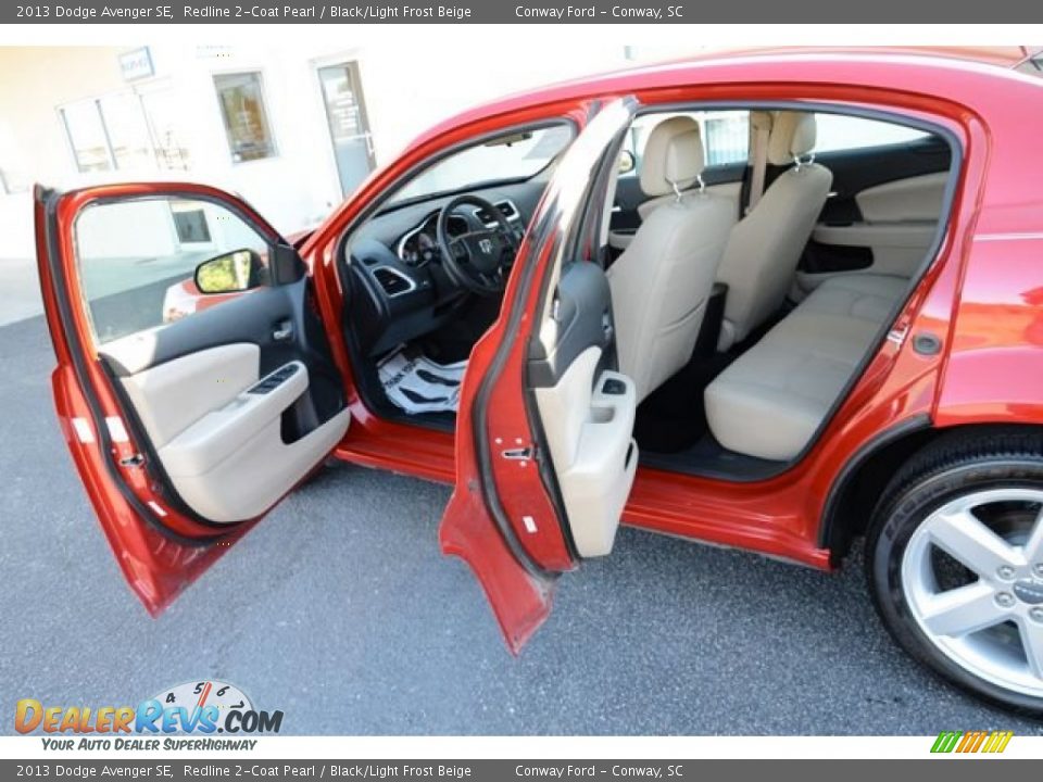 2013 Dodge Avenger SE Redline 2-Coat Pearl / Black/Light Frost Beige Photo #10