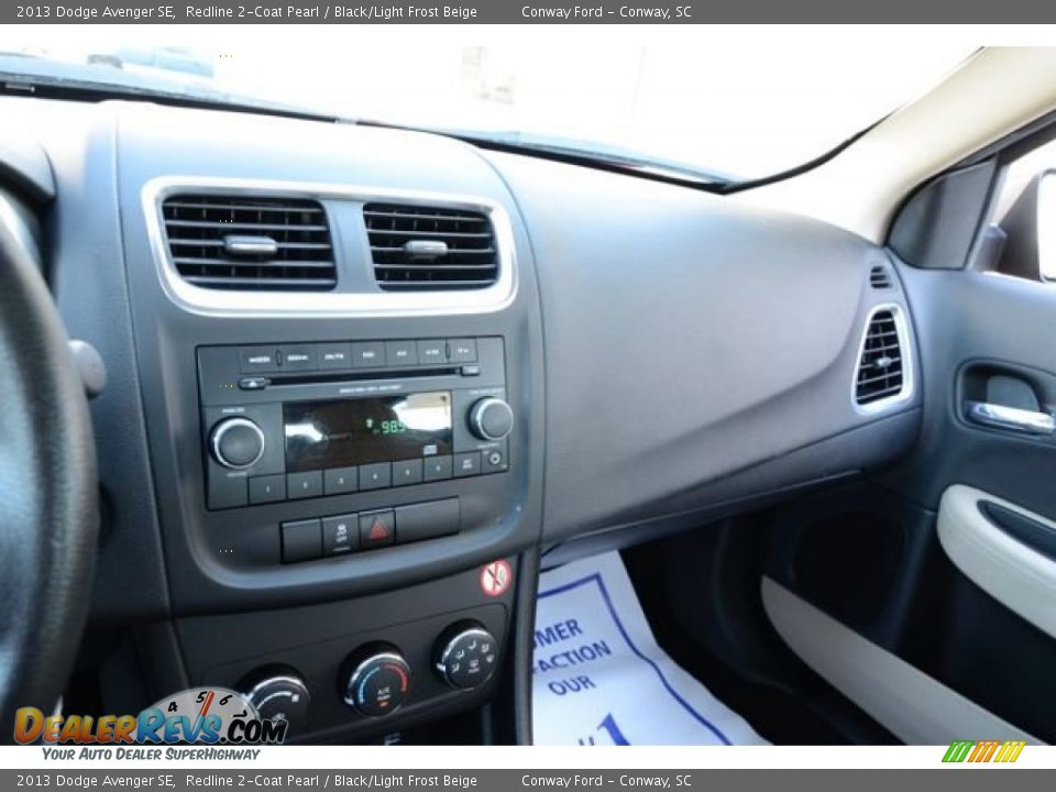 2013 Dodge Avenger SE Redline 2-Coat Pearl / Black/Light Frost Beige Photo #25