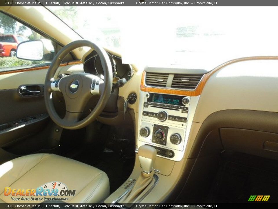 2010 Chevrolet Malibu LT Sedan Gold Mist Metallic / Cocoa/Cashmere Photo #11