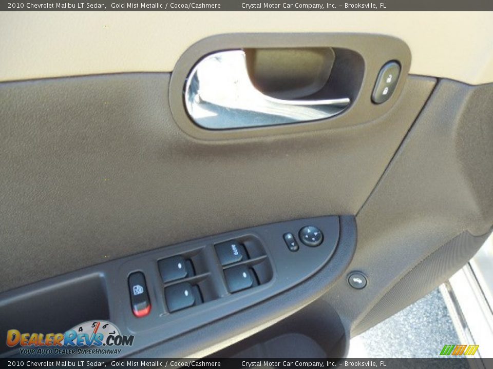 2010 Chevrolet Malibu LT Sedan Gold Mist Metallic / Cocoa/Cashmere Photo #17