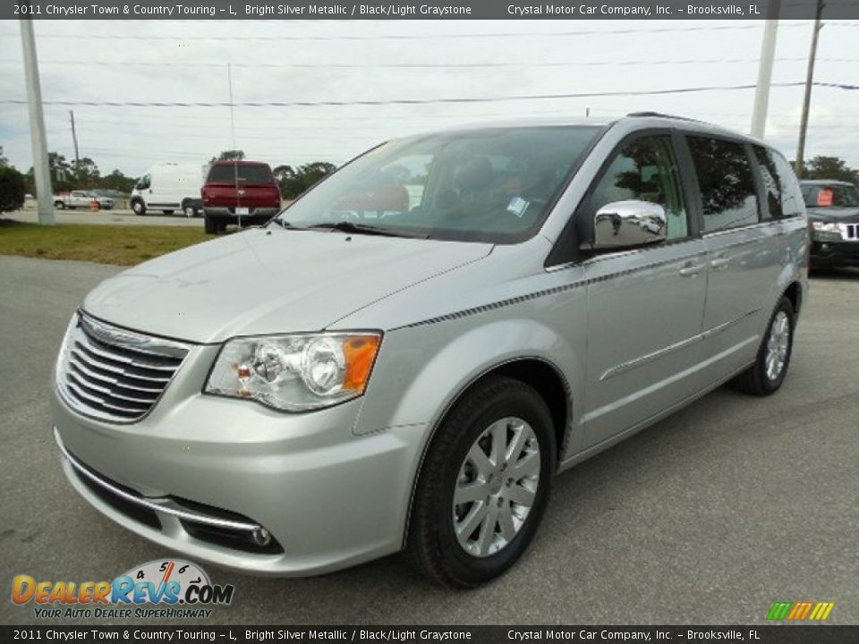 2011 Chrysler Town & Country Touring - L Bright Silver Metallic / Black/Light Graystone Photo #1