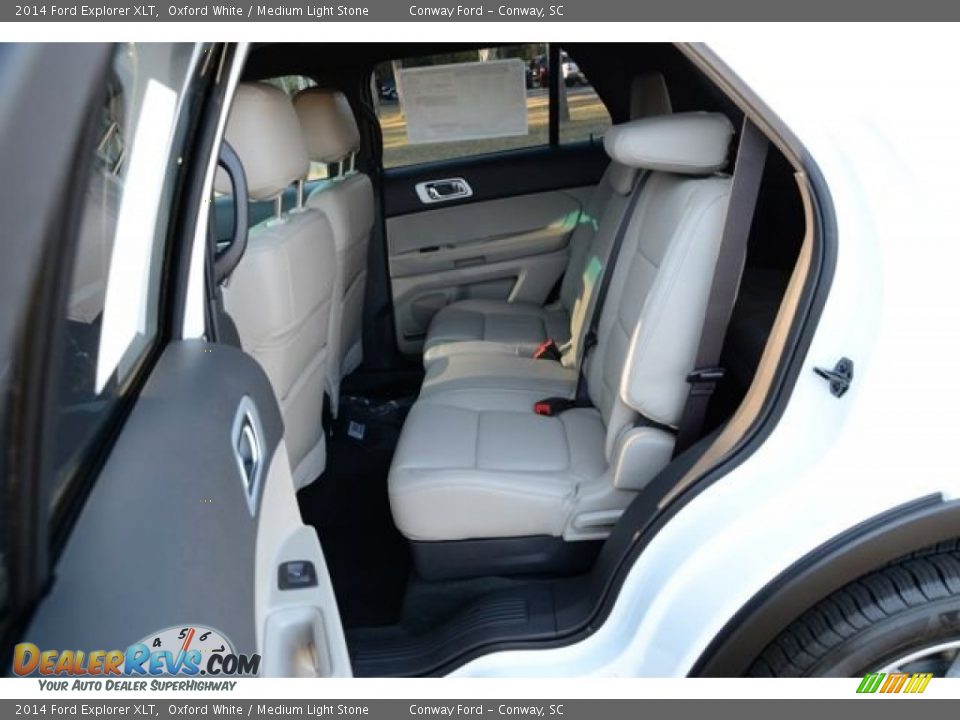 2014 Ford Explorer XLT Oxford White / Medium Light Stone Photo #12