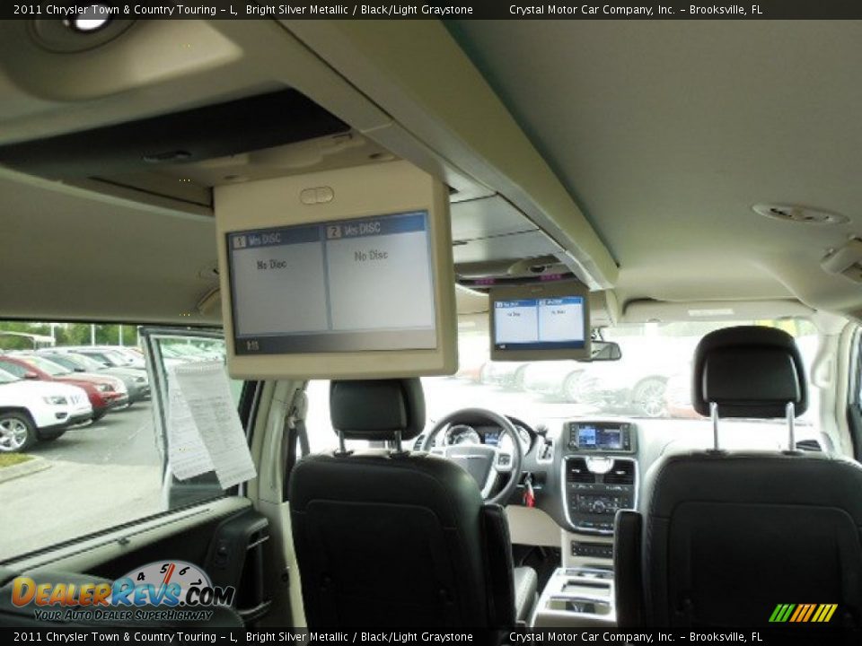 2011 Chrysler Town & Country Touring - L Bright Silver Metallic / Black/Light Graystone Photo #14