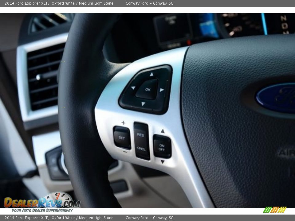 2014 Ford Explorer XLT Oxford White / Medium Light Stone Photo #24