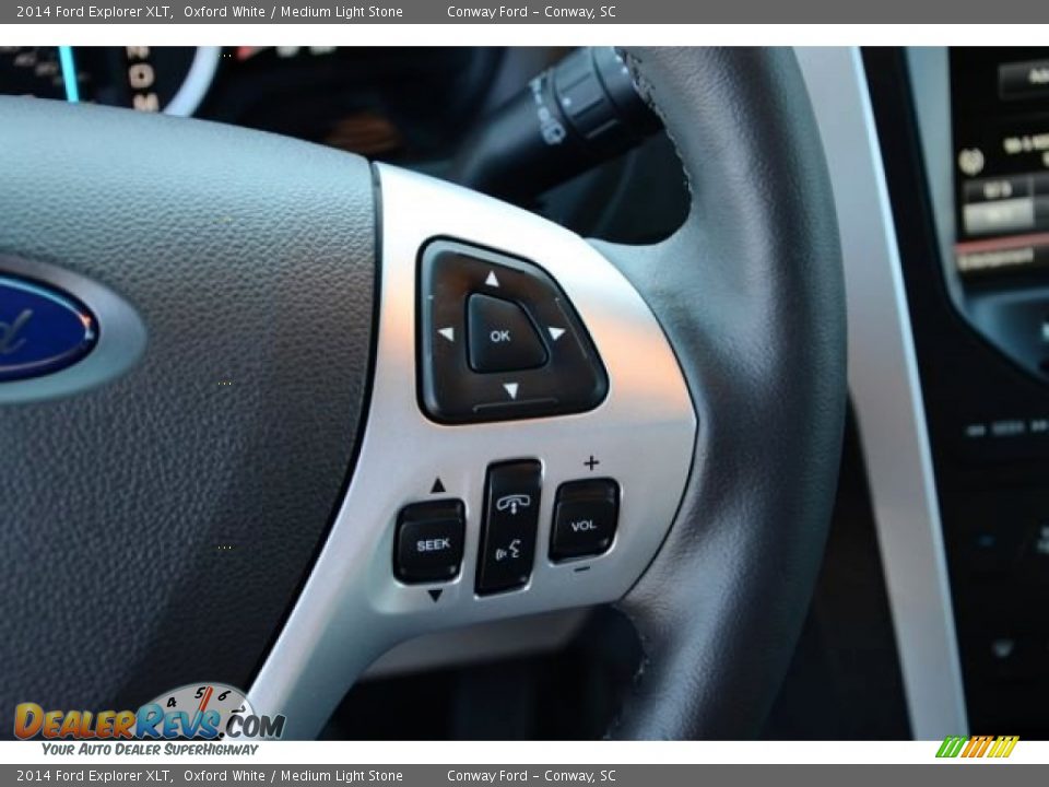 2014 Ford Explorer XLT Oxford White / Medium Light Stone Photo #25