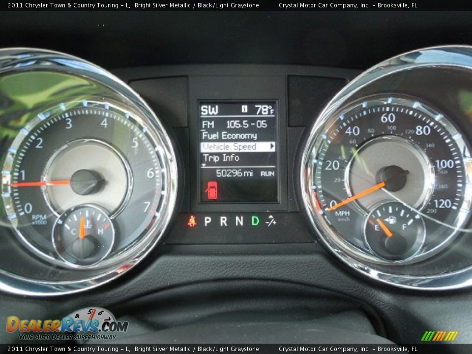 2011 Chrysler Town & Country Touring - L Bright Silver Metallic / Black/Light Graystone Photo #21