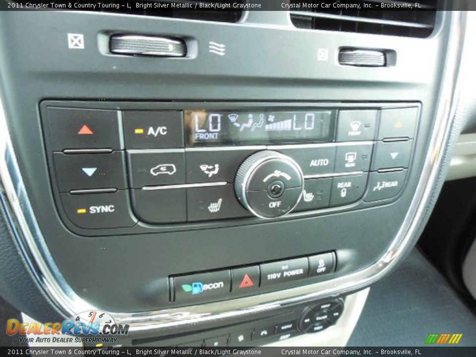 2011 Chrysler Town & Country Touring - L Bright Silver Metallic / Black/Light Graystone Photo #23