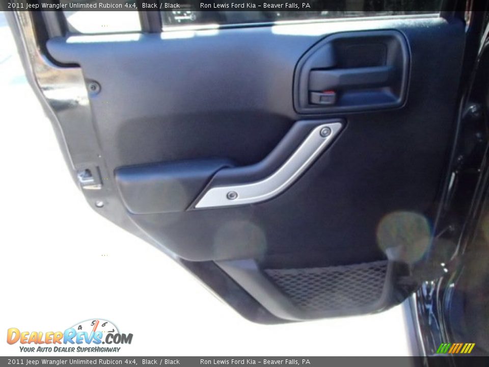 2011 Jeep Wrangler Unlimited Rubicon 4x4 Black / Black Photo #13