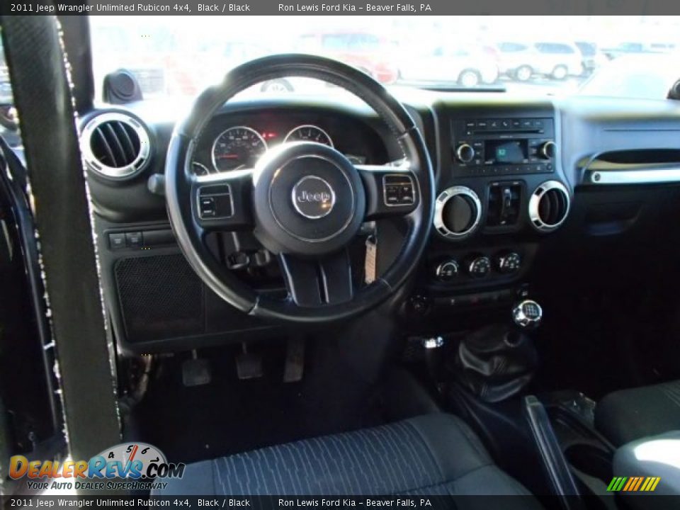 2011 Jeep Wrangler Unlimited Rubicon 4x4 Black / Black Photo #14