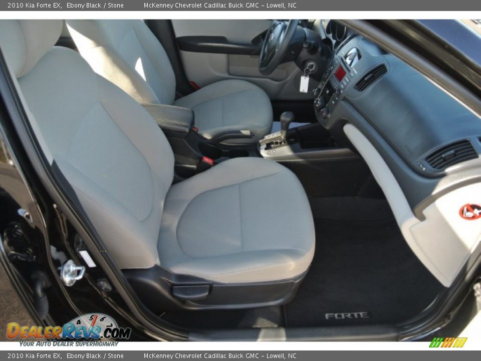 2010 Kia Forte EX Ebony Black / Stone Photo #20