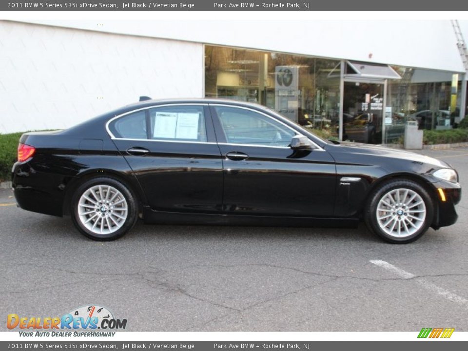 2011 BMW 5 Series 535i xDrive Sedan Jet Black / Venetian Beige Photo #2