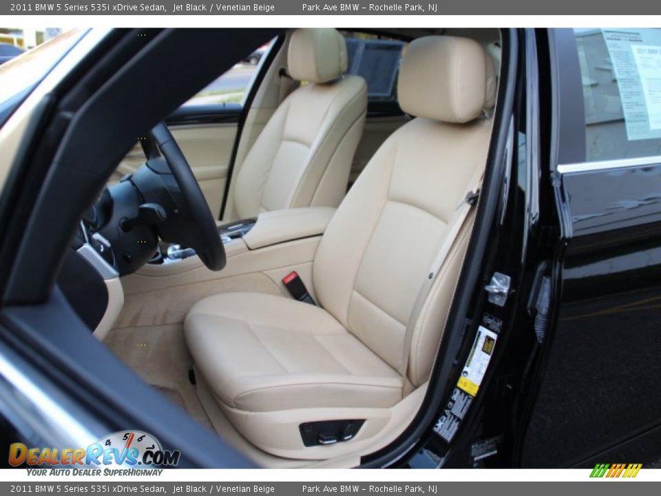 2011 BMW 5 Series 535i xDrive Sedan Jet Black / Venetian Beige Photo #11