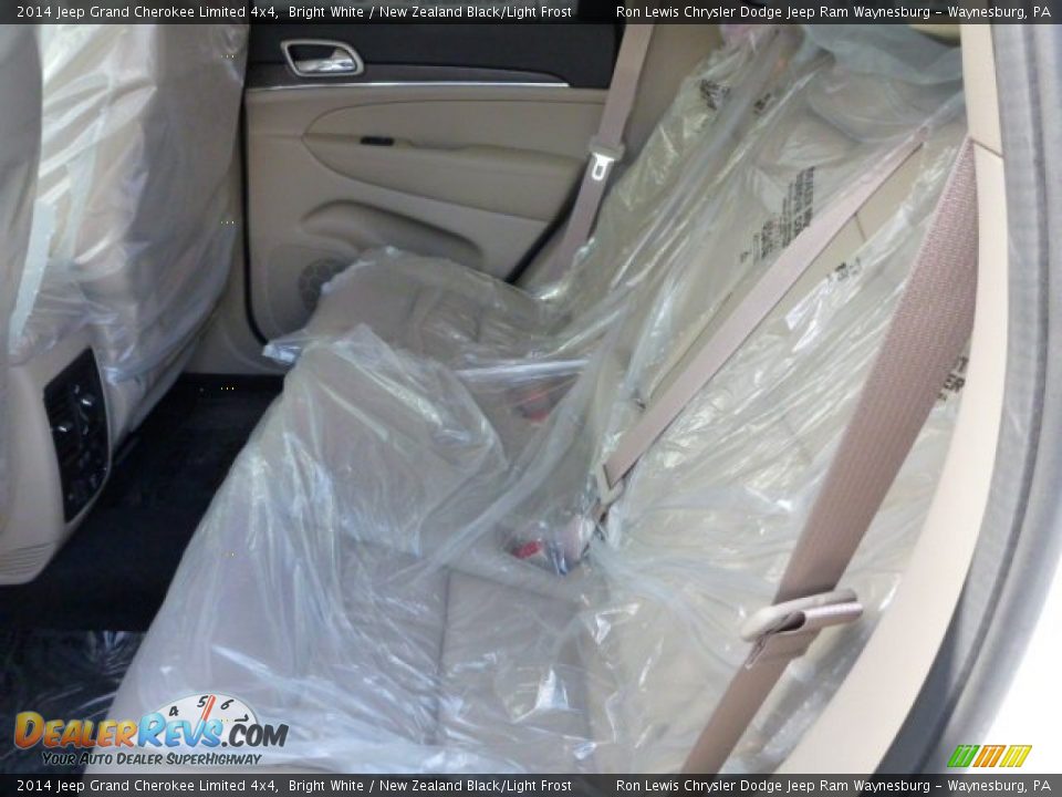 2014 Jeep Grand Cherokee Limited 4x4 Bright White / New Zealand Black/Light Frost Photo #10