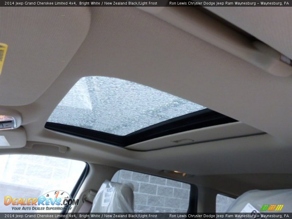 2014 Jeep Grand Cherokee Limited 4x4 Bright White / New Zealand Black/Light Frost Photo #15