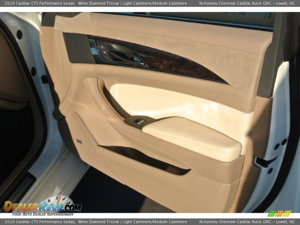 2014 Cadillac CTS Performance Sedan White Diamond Tricoat / Light Cashmere/Medium Cashmere Photo #20