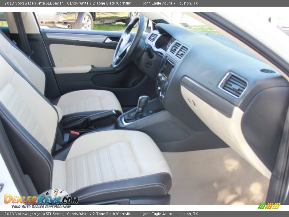 2013 Volkswagen Jetta SEL Sedan Candy White / 2 Tone Black/Cornsilk Photo #16