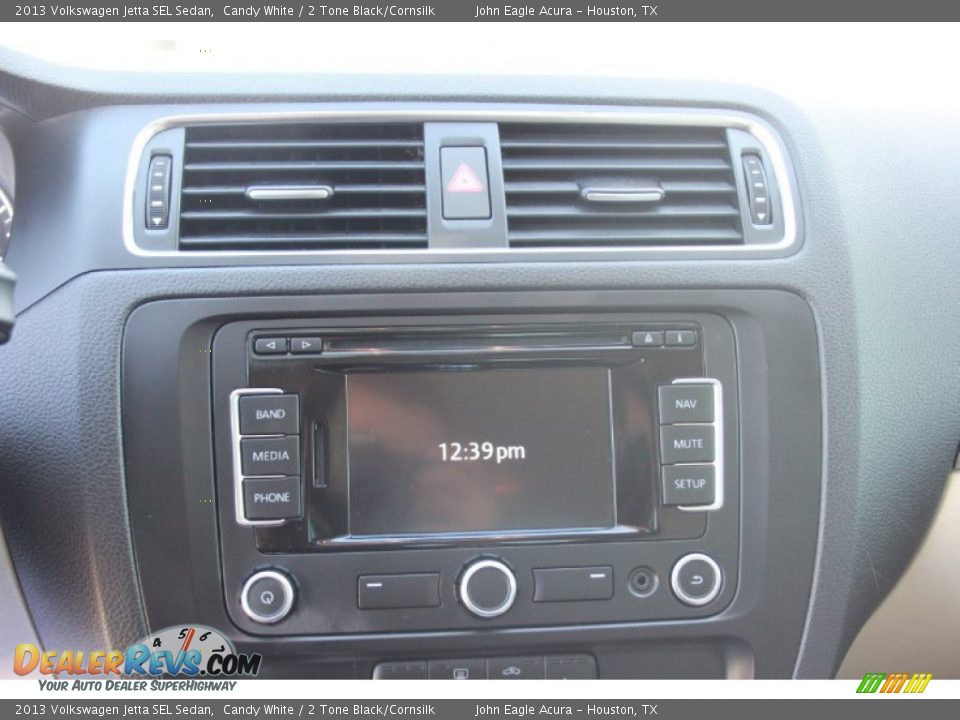 2013 Volkswagen Jetta SEL Sedan Candy White / 2 Tone Black/Cornsilk Photo #23
