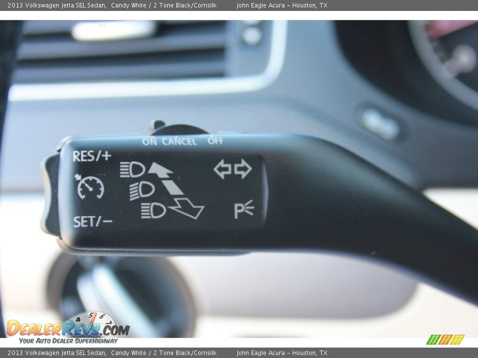 2013 Volkswagen Jetta SEL Sedan Candy White / 2 Tone Black/Cornsilk Photo #27