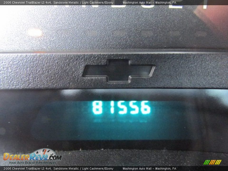 2006 Chevrolet TrailBlazer LS 4x4 Sandstone Metallic / Light Cashmere/Ebony Photo #20