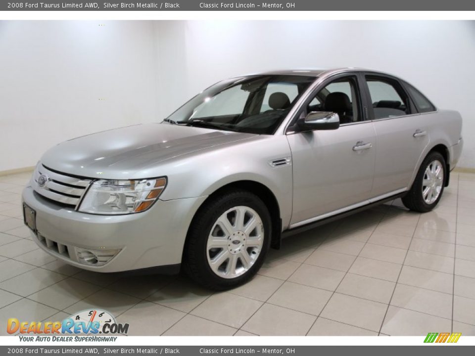 Front 3/4 View of 2008 Ford Taurus Limited AWD Photo #3
