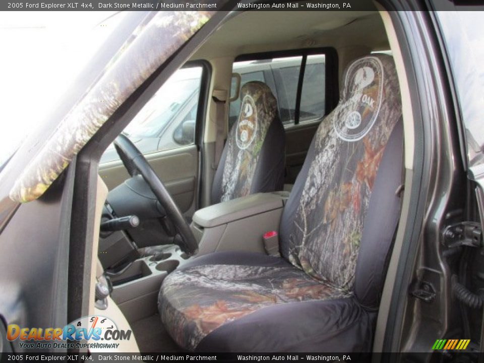 2005 Ford Explorer XLT 4x4 Dark Stone Metallic / Medium Parchment Photo #11