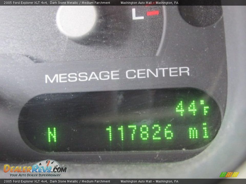 2005 Ford Explorer XLT 4x4 Dark Stone Metallic / Medium Parchment Photo #20