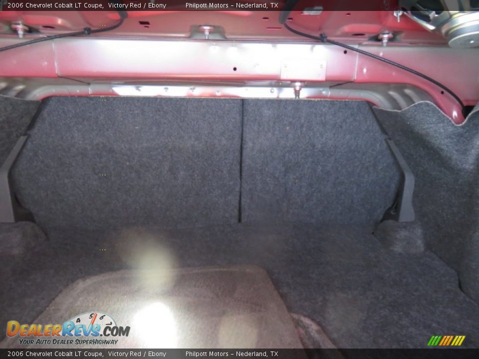 2006 Chevrolet Cobalt LT Coupe Victory Red / Ebony Photo #30