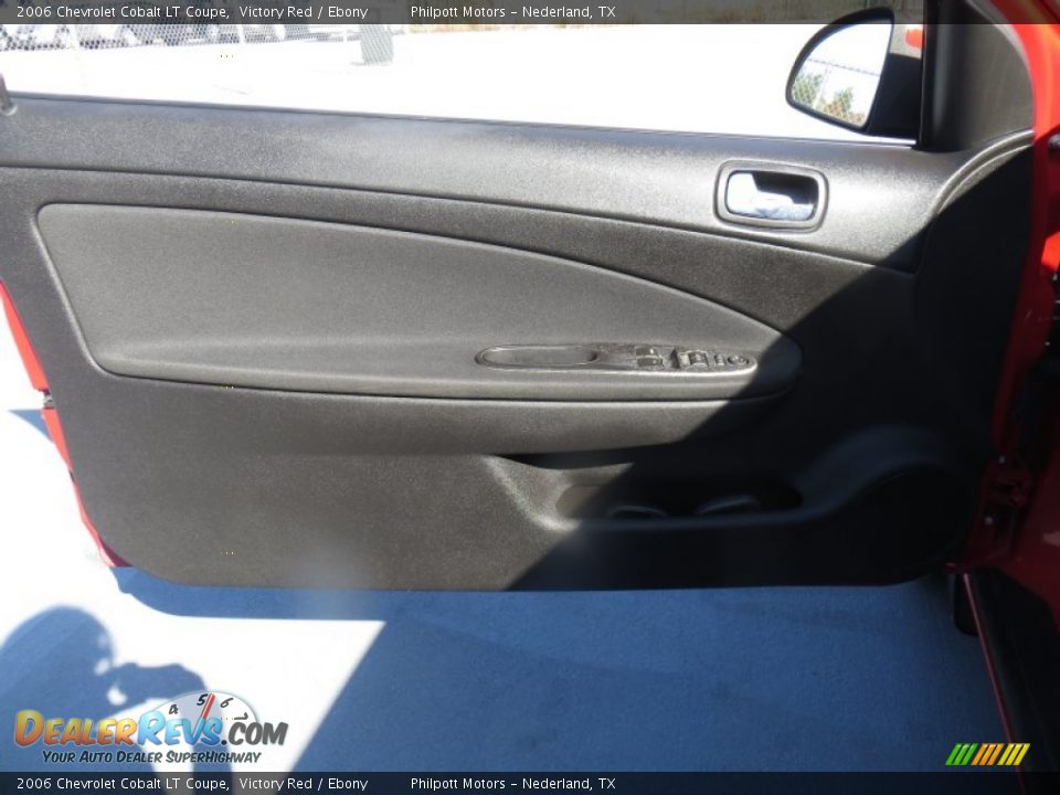 2006 Chevrolet Cobalt LT Coupe Victory Red / Ebony Photo #32