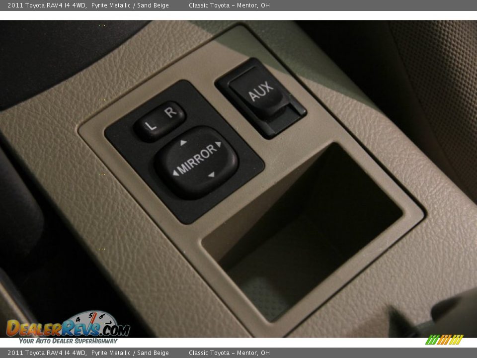 2011 Toyota RAV4 I4 4WD Pyrite Metallic / Sand Beige Photo #12