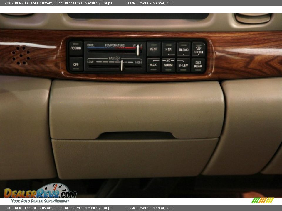 2002 Buick LeSabre Custom Light Bronzemist Metallic / Taupe Photo #13