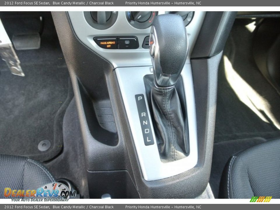 2012 Ford Focus SE Sedan Blue Candy Metallic / Charcoal Black Photo #12