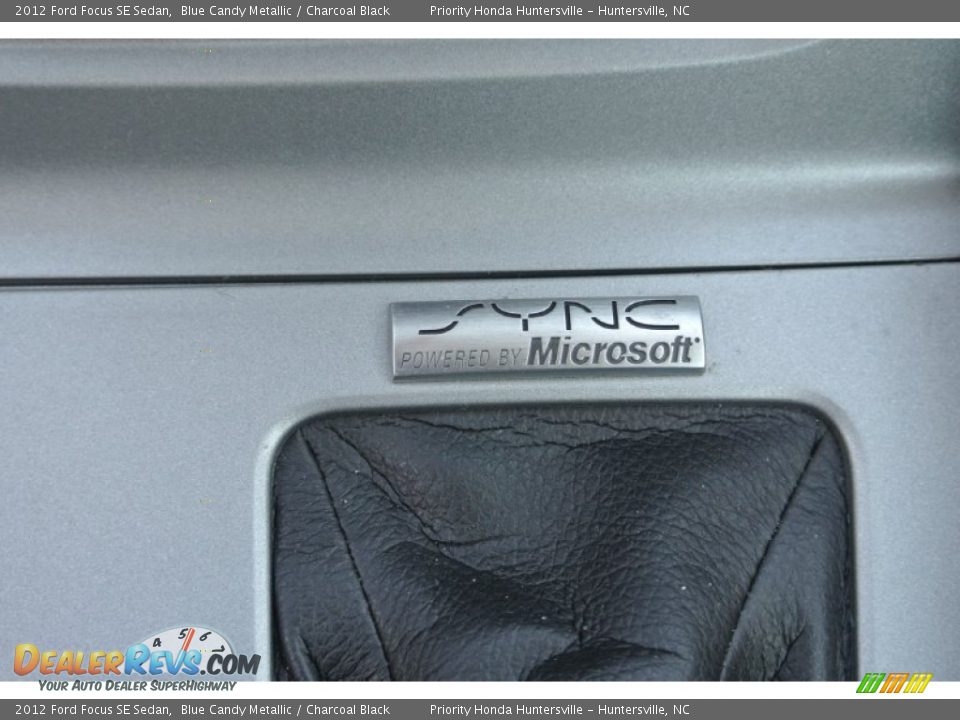 2012 Ford Focus SE Sedan Blue Candy Metallic / Charcoal Black Photo #13