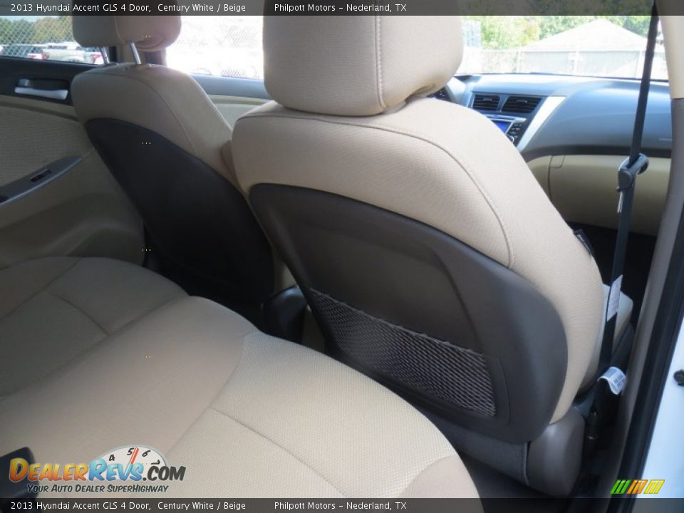 2013 Hyundai Accent GLS 4 Door Century White / Beige Photo #26
