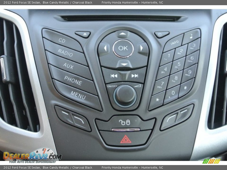 2012 Ford Focus SE Sedan Blue Candy Metallic / Charcoal Black Photo #15