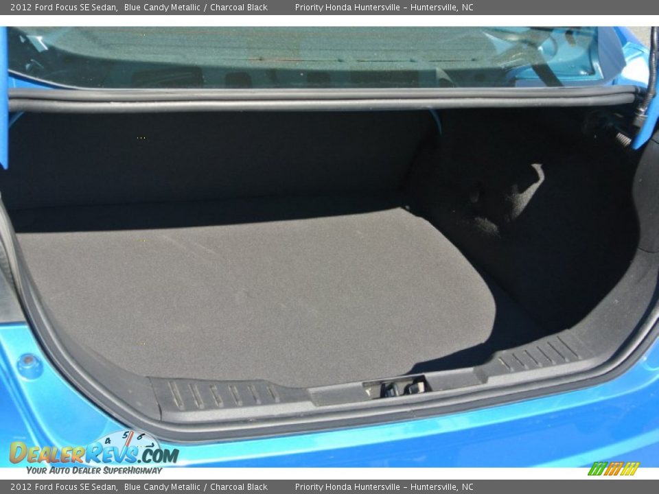 2012 Ford Focus SE Sedan Blue Candy Metallic / Charcoal Black Photo #20