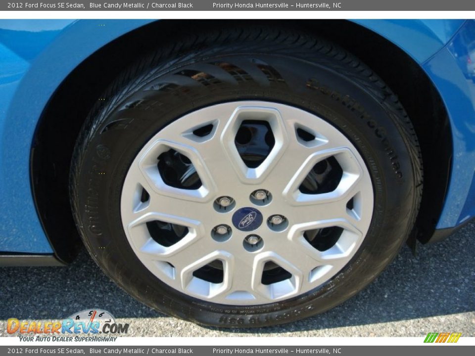 2012 Ford Focus SE Sedan Blue Candy Metallic / Charcoal Black Photo #24