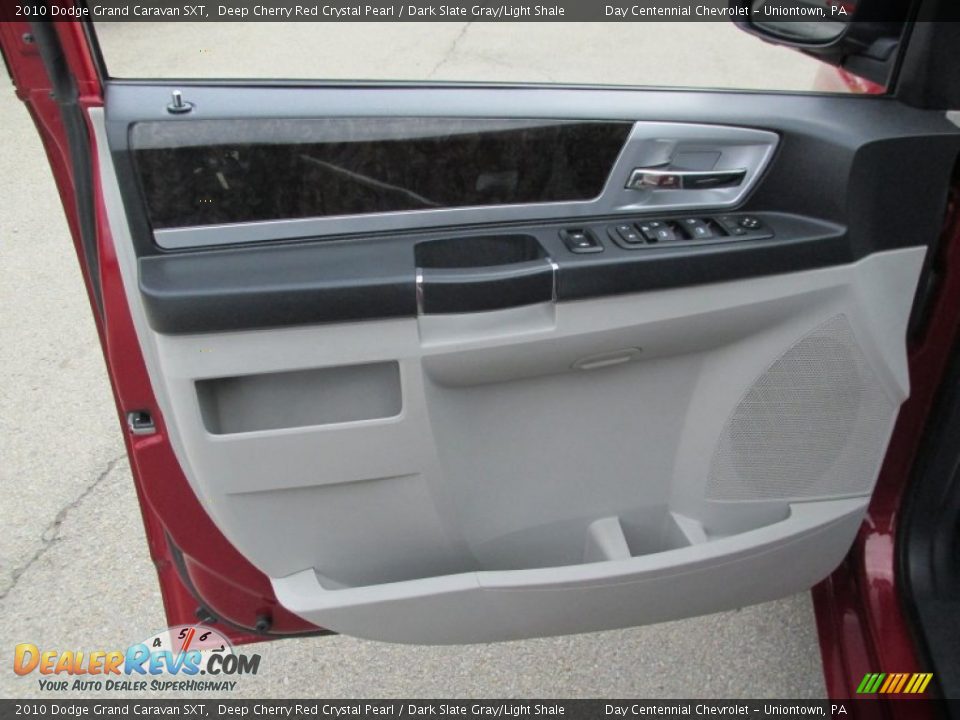 Door Panel of 2010 Dodge Grand Caravan SXT Photo #11