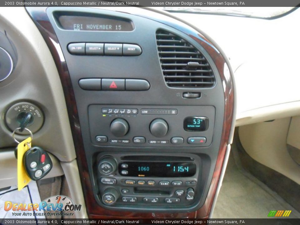 Controls of 2003 Oldsmobile Aurora 4.0 Photo #23